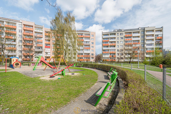 Warszawa, Bielany, Brązownicza, 2 pok + oddzielna kuchnia Bielany Chomiczówka 46m2